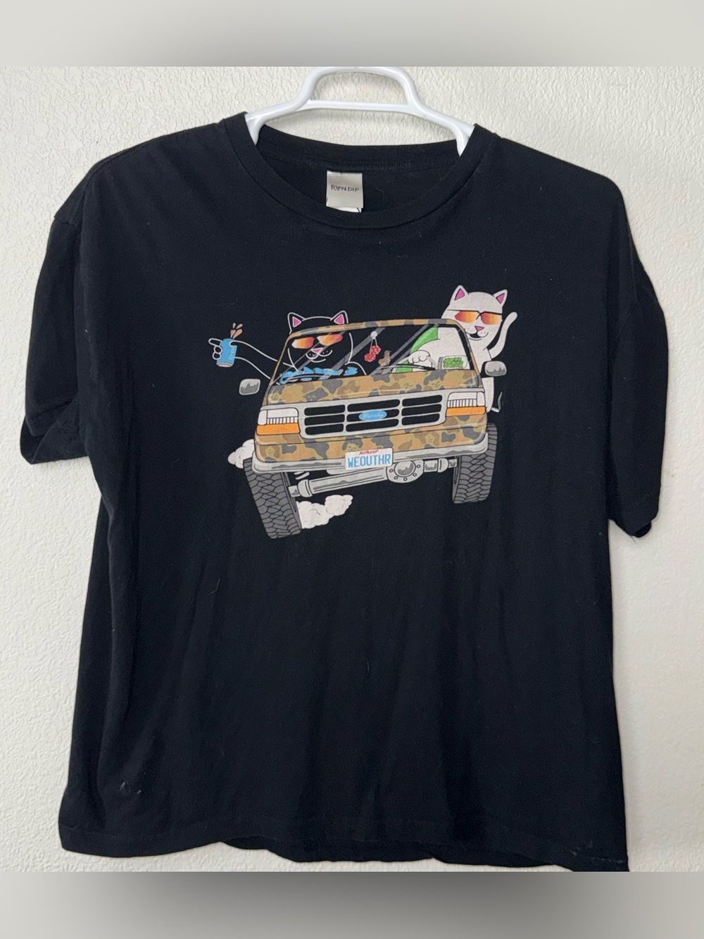 RipNDip RARE Black Weouthr 2 Cats in Ford F-150 T-Shirt Size XL Alien
